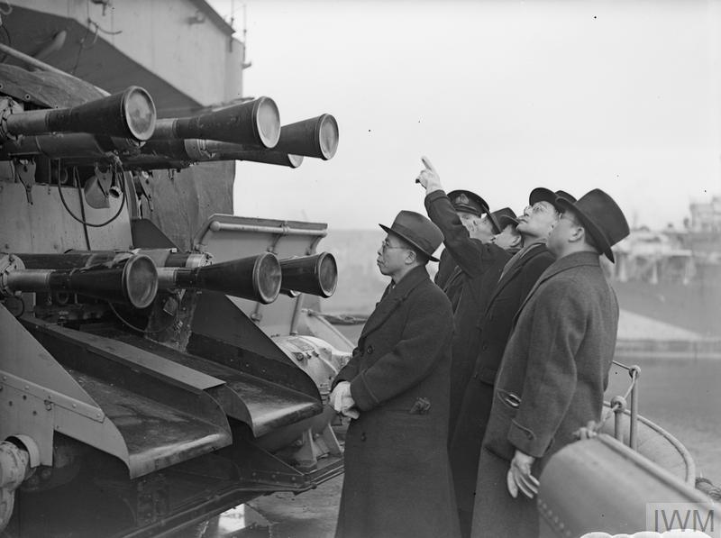 1943年中国代表团参观约克公爵号战列舰根据英国帝国战争博物馆（IWM）的照片