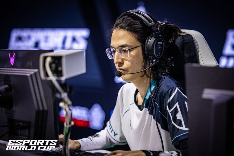 刚刚拿下梦幻联赛冠军的Waston非常认同此前Yatoro的