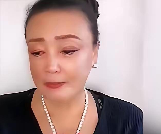 张兰这次是真的硬气到底，直接把汪小菲在台湾买房的路彻底堵死，明眼人都看得出来，这