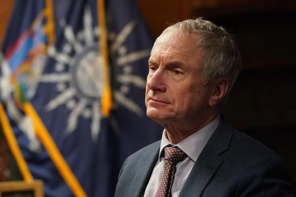 🇺🇸布法罗市长瑞安签署命令，封锁边境并保护非法移民此举阻止了美国移民及海