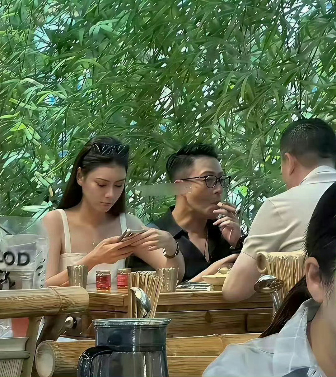 终于理解，大S为什么要离婚了[捂脸哭][捂脸哭][捂脸哭]​​​完全理解当年大s为黄晓明怼记者​