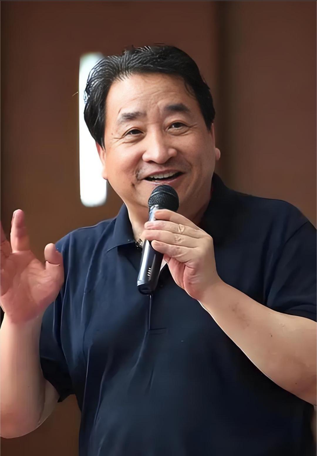 何祚庥老院士怒批姜昆，再谈相声发展。谈到相声，自侯宝林先生之后，姜昆老师管理相