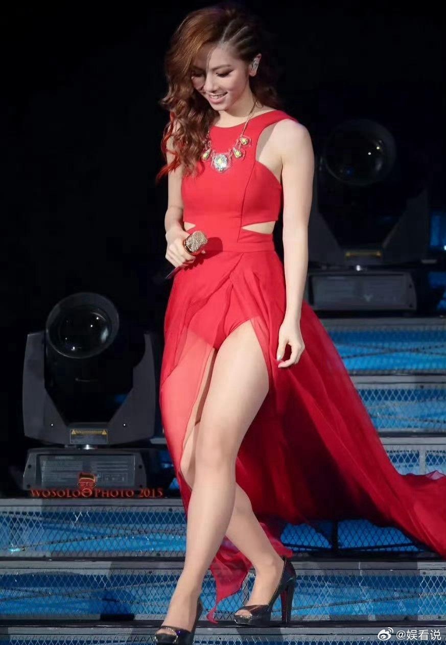 邓紫棋这肉腿绝了