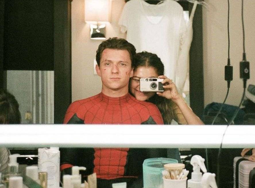 与赞达亚结婚后的荷兰弟“生孩子”言论翻红荷兰弟表示一旦当了父亲，他就会息影，“等