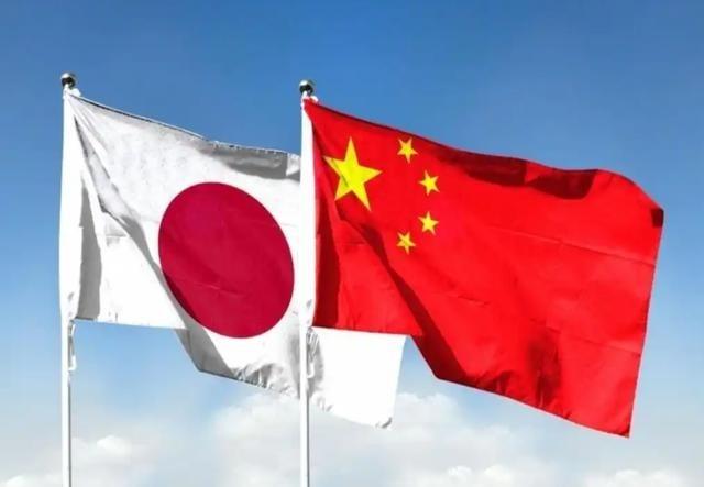 目前摆在我们面前的三件大事，务必快速解决！1，务必快速解决台湾问题2，第二件事就