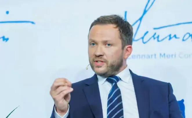 前脚俄罗斯三名俄罗斯士兵在未通报、无预警的情况下，进入爱沙尼亚领土，停留了整整2