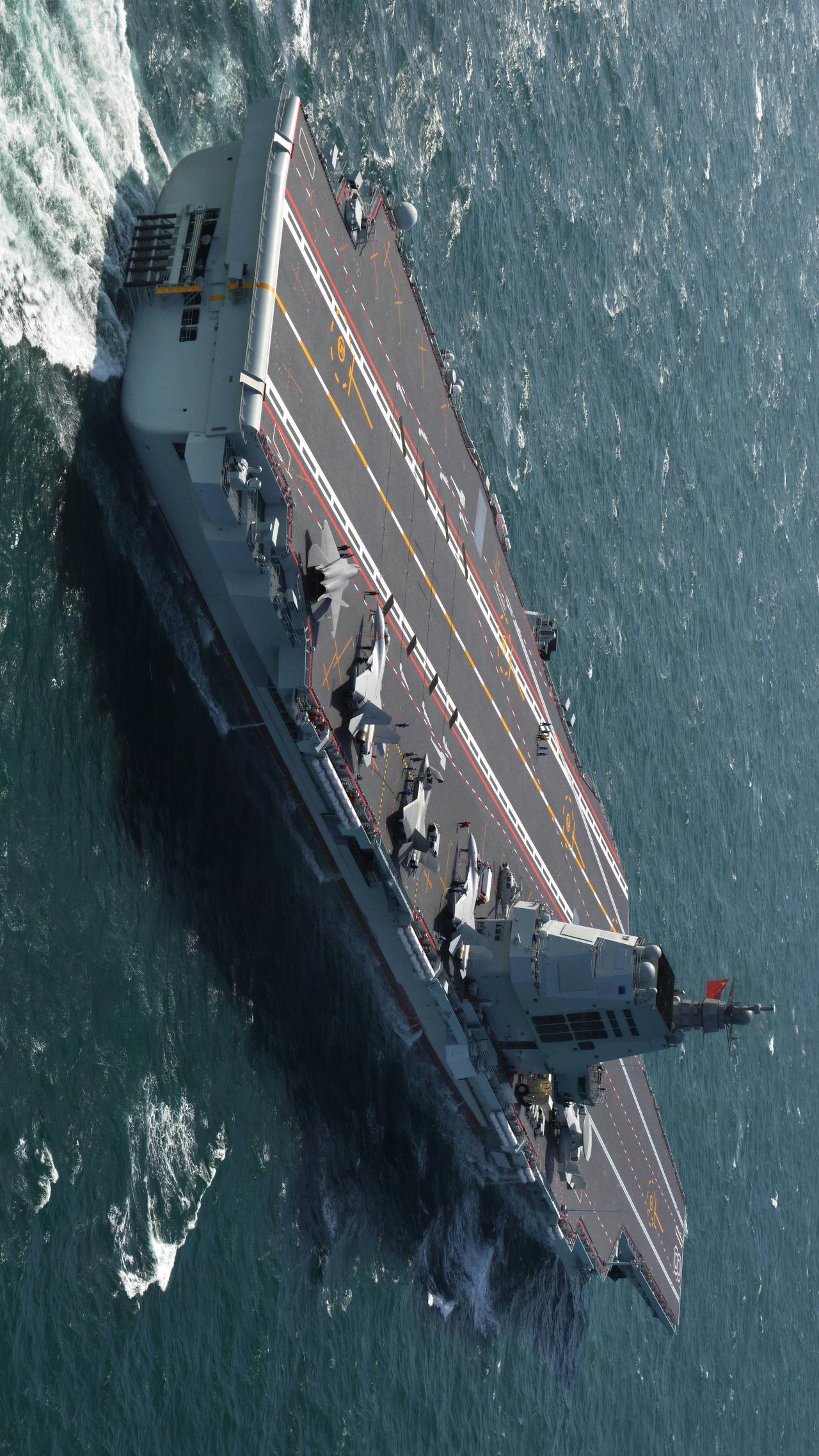 福建舰高清图（不是CG）