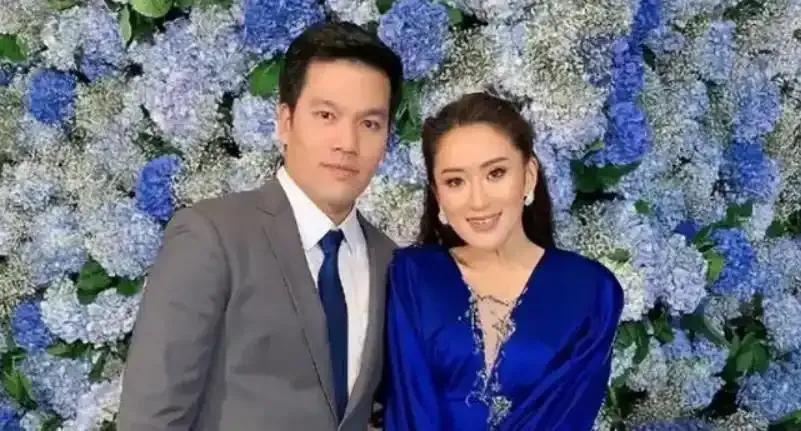 泰国国王为什么力挺佩通坦，继续让他参与相关事务？泰国国王力挺佩通坦继续参与事务
