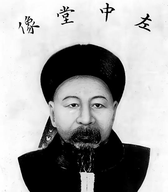 1878年，左宗棠端了阿古柏，抓了他三个小孙子。慈禧说：阉了当太监！老左硬是不干