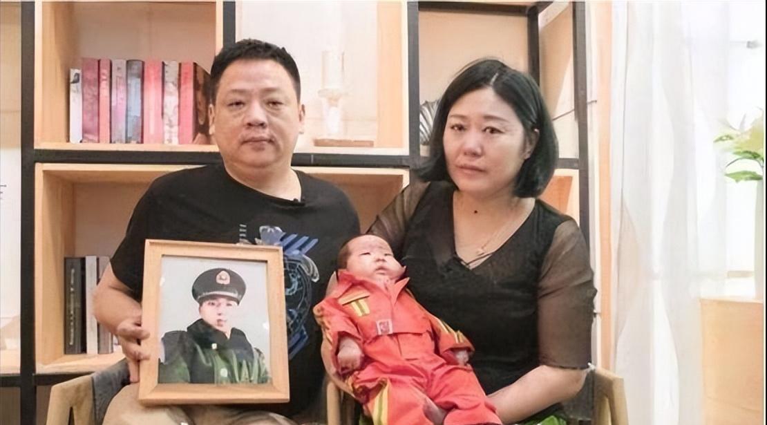 2014年，20岁的消防员因公殉职，失去独子的母亲5次试管，终于在四年后，迎来了