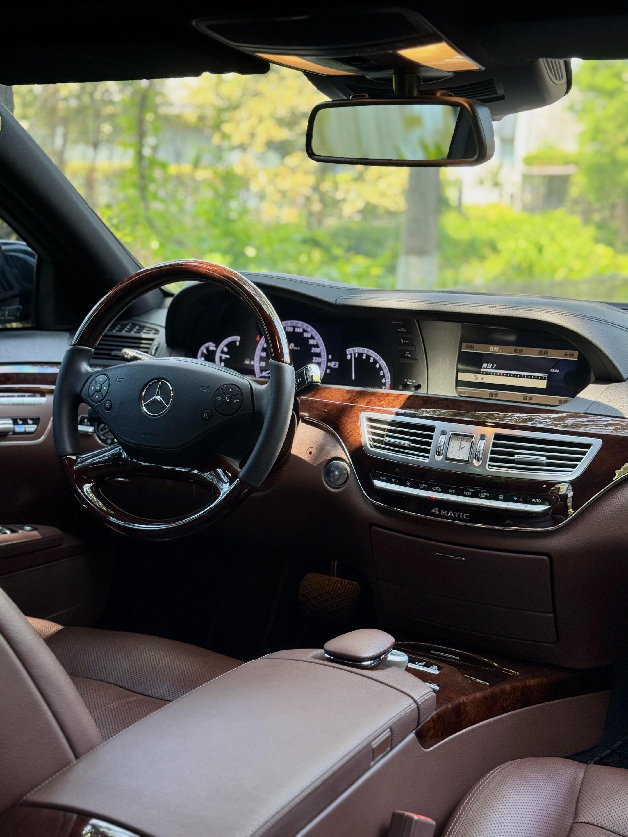 经典火箭奔2013年末代W221奔驰S350L 4MATIC 原车红内...