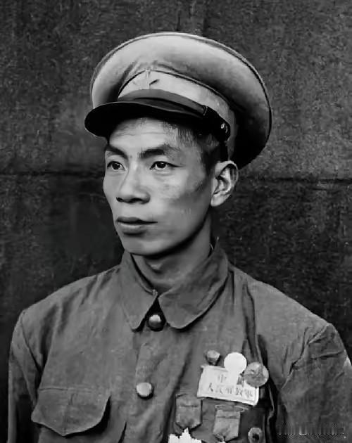 1951年，志愿军师长黄朝天违抗军令，率9000残兵掉头杀向3万美军，13天后李