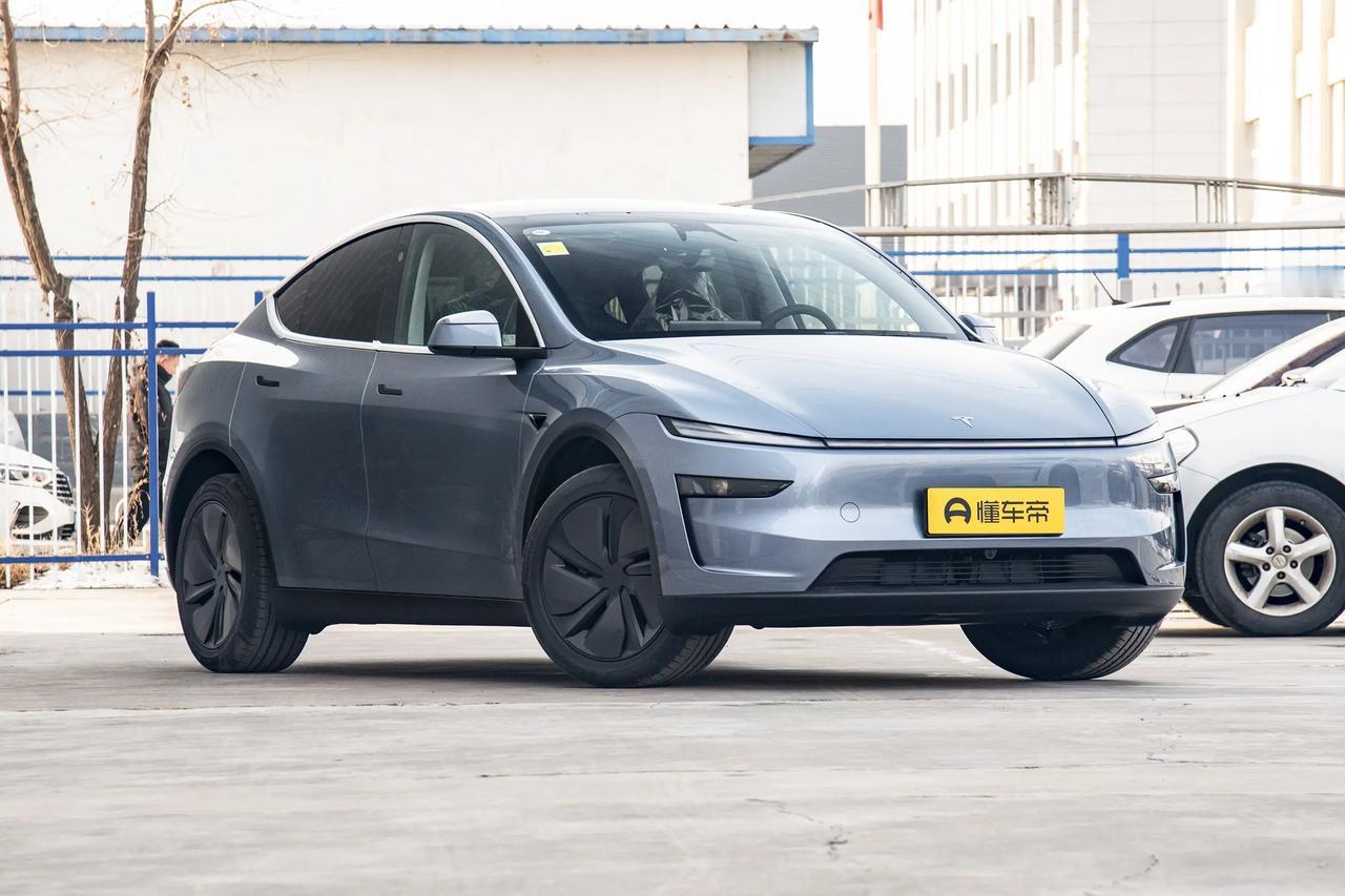 网传特斯拉ModelY又要降价？对比这3款国产车，24.99万还是贵