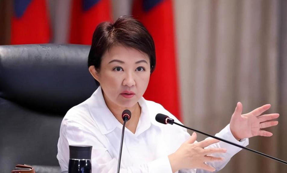 万万没想到，台中市长卢秀燕竟然当着立法院长韩国瑜、台北市长蒋万安，以及新北、桃园