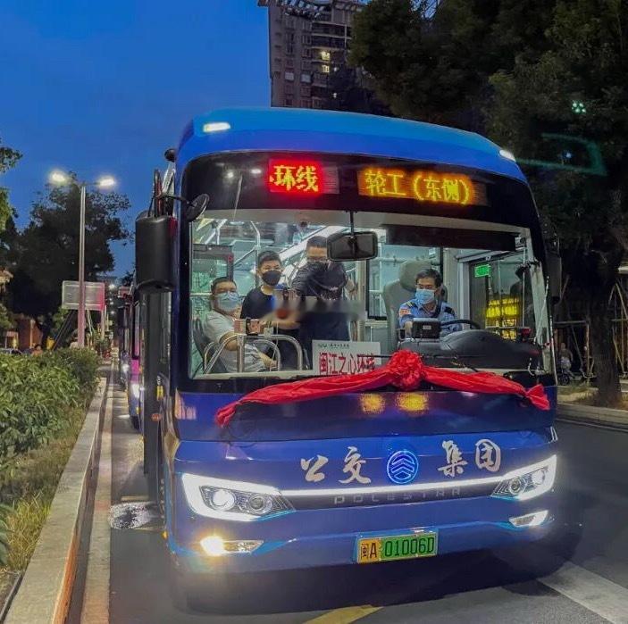 因客流稀少福州闽江之心环线公交终究还是停运了