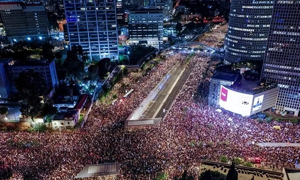 土耳其和以色列背后直接开战，大战一触即发。首先以色列急眼了，眼看自己扶植的德鲁
