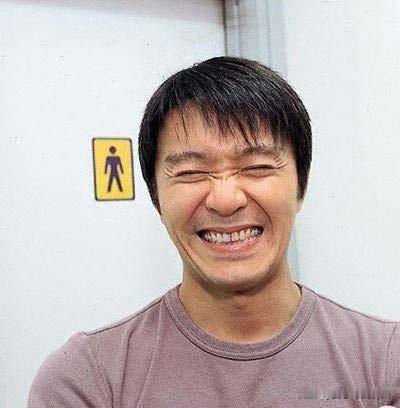 中东战火烧到避孕套，大量避孕套停滞在霍尔木滋海峡中的商船上。迫于无奈，全球最大