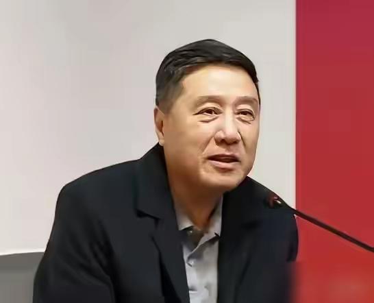 67岁晚景凄凉！叶挺孙子叶大鹰，为22岁忘年恋弄丢一生安稳真的太唏嘘了
