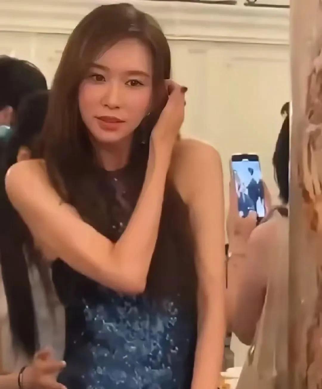 一觉醒来喜欢林志玲的和不喜欢她的都沉默了万万没想到，她已经被同化成这个样子了