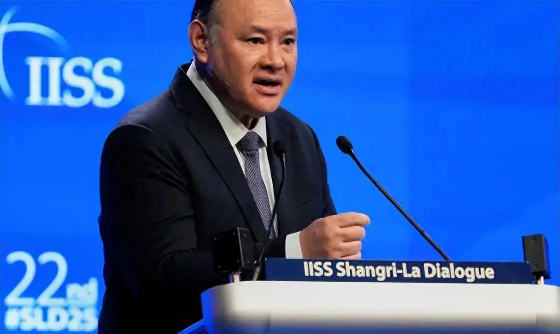菲防长特奥多罗骂完中国，转头发现自己连中方门都进不了。早在今年6月11