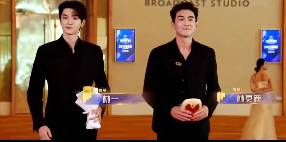 看到林更新和林一，就好像看到一款车的新款和老款，新款时尚，老款经典，两个大长腿走