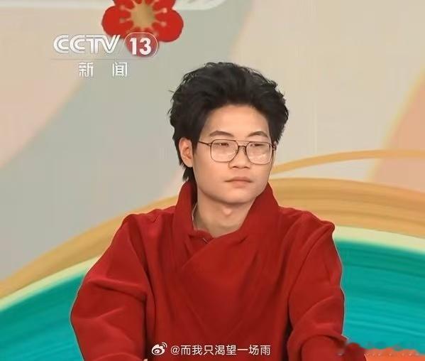 漫才兄弟首谈在王一博后面演出感受徐浩伦谭湘文这段太真实了。观众欢呼声大到像在演