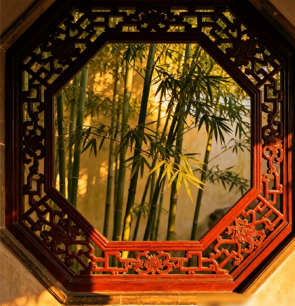 远离消耗你能量的人。​1.泼冷水者​你分享梦想，他专浇冷水。​热情