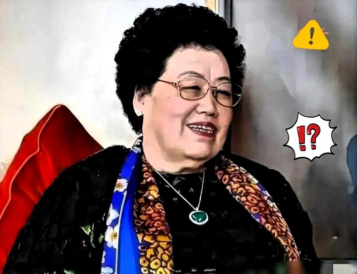 迟重瑞一觉醒来，收到了两条消息！一条是坏消息，另一条同样是坏消息！第一条