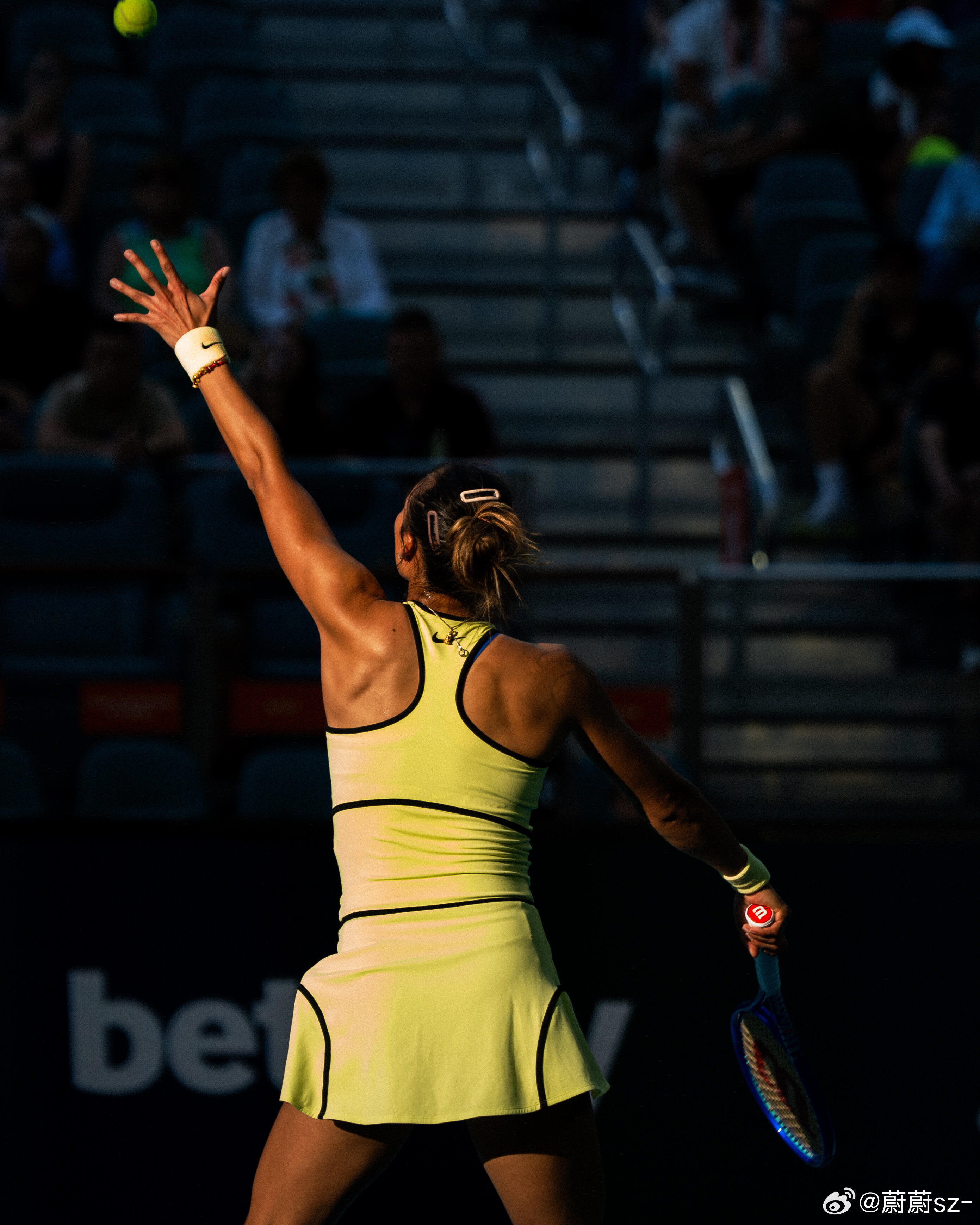 郑钦文因伤缺席斯图加特赛赛事官方宣布，郑钦文因伤退出下周WTA500斯图加特站