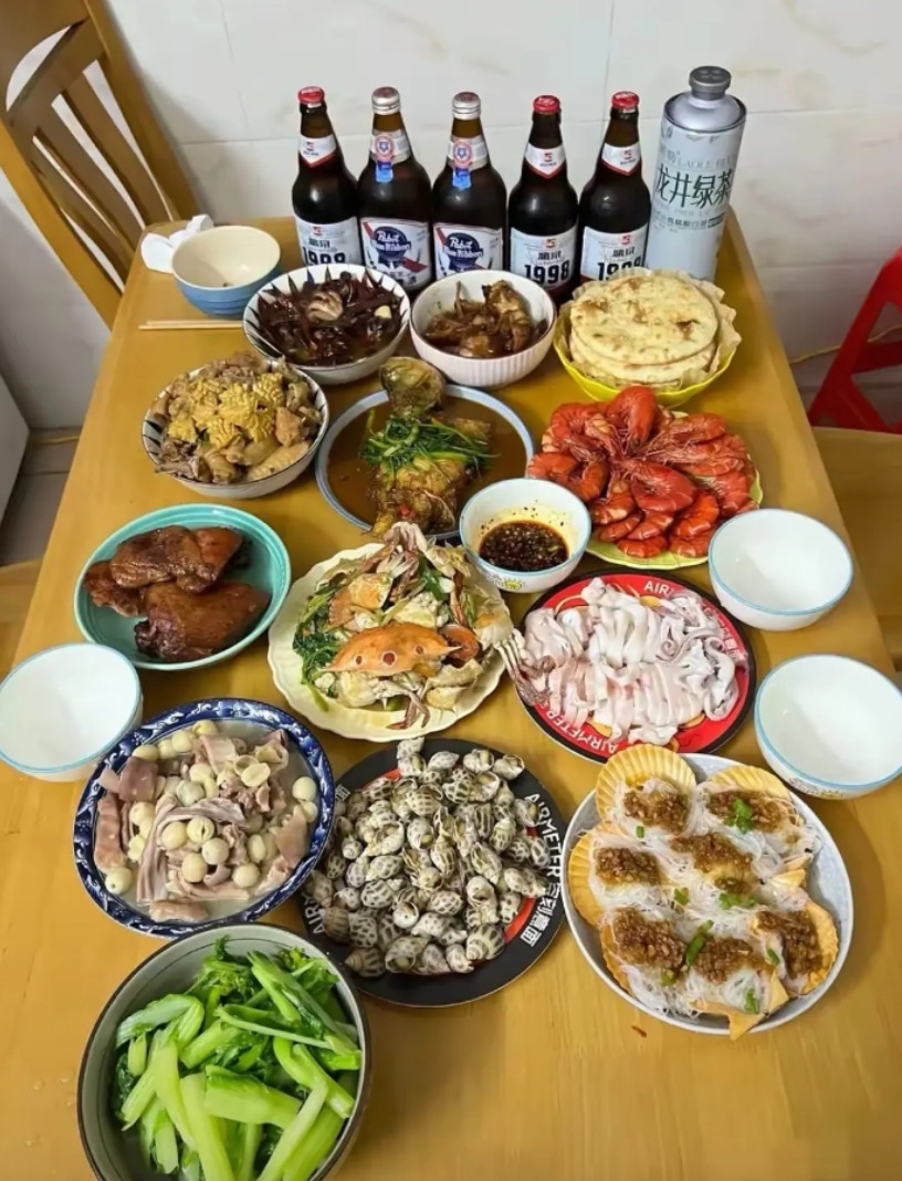 朋友第一次来我家吃饭，做这一桌菜算可以吧？