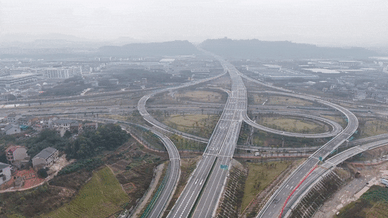厉害!江西高速总里程突破7000公里，达7051公里，江西县城居民基本上实现20