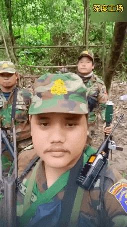 发现泰国士兵靠近，就发射LG4左轮榴弹发射器！柬埔寨士兵大量装备了北方工业公司