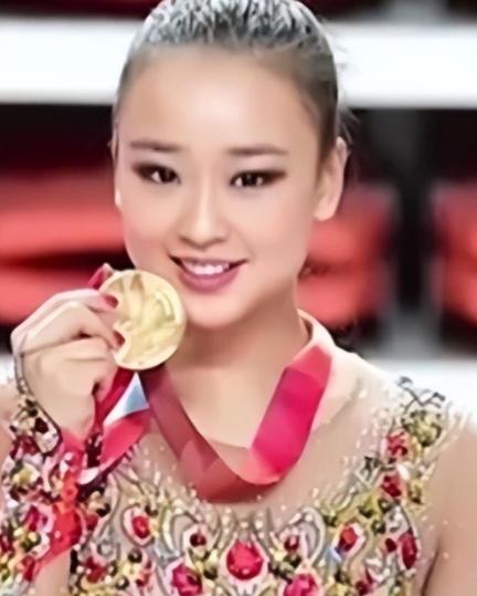韩国体操公主为爱远嫁中国，20年后她的选择惊艳了所有人