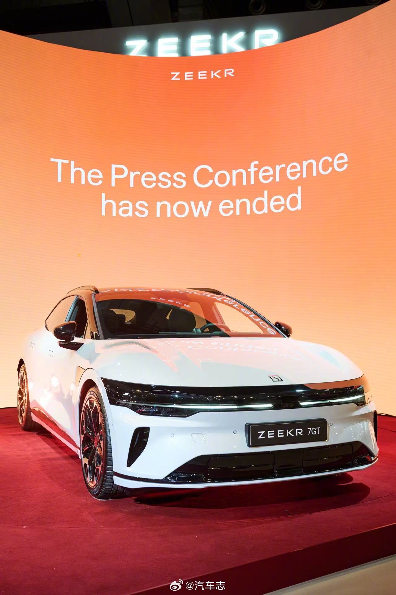 作为007GT车主，这次看到它以7GT之名登陆欧洲，还是挺有感触的。001已