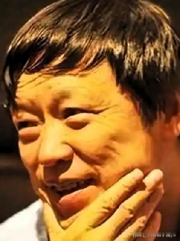 胡锡进为何不受大众待见？其在微博上发表的言论，总能被大众挑出毛病并引发质疑。究