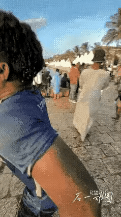 太惨了，外国人够疯的，人少也是有原因的有些人喜欢冒险是天性，即使他