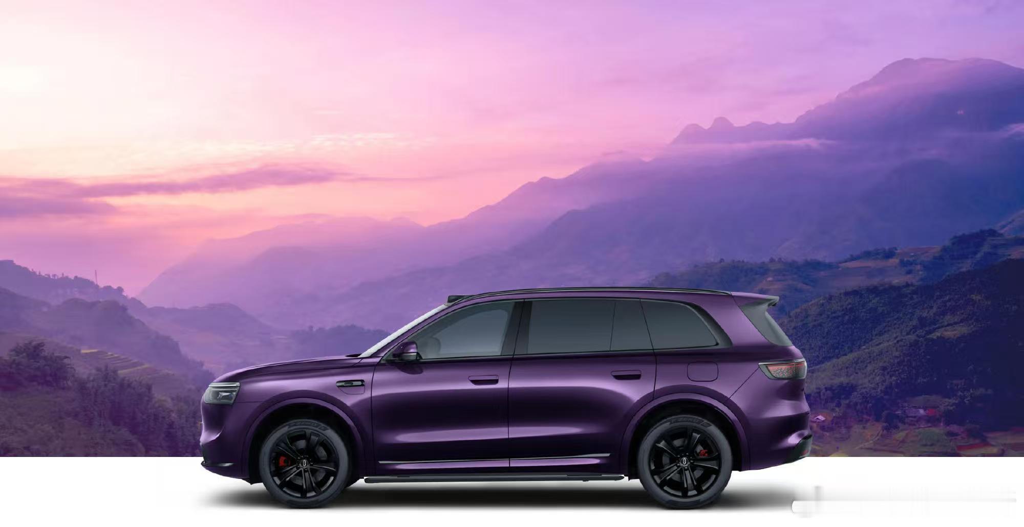 第一批回家过年的人都在干什么第一批回家过年的人已经开着问界M8潇洒上路了，而我