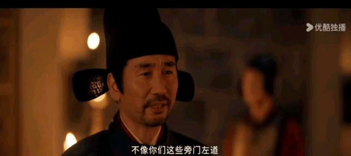 郑晓龙这会儿肯定肠子都要悔青了，他翻来覆去想了一夜，怎么也想不通。有流量的肖