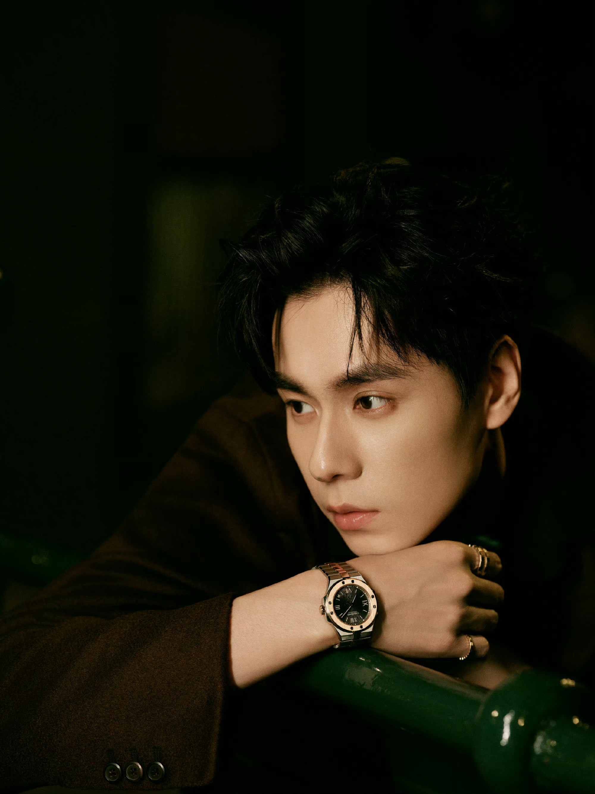 胡一天每次去澳门都帅出新高度，那就以后每个月都去两次澳门吧