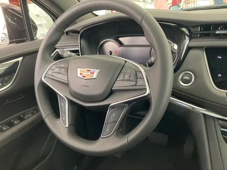 开过美系汽车的人都知道，有几个优点非常受欢迎1，静音效果特别好。2，车门非