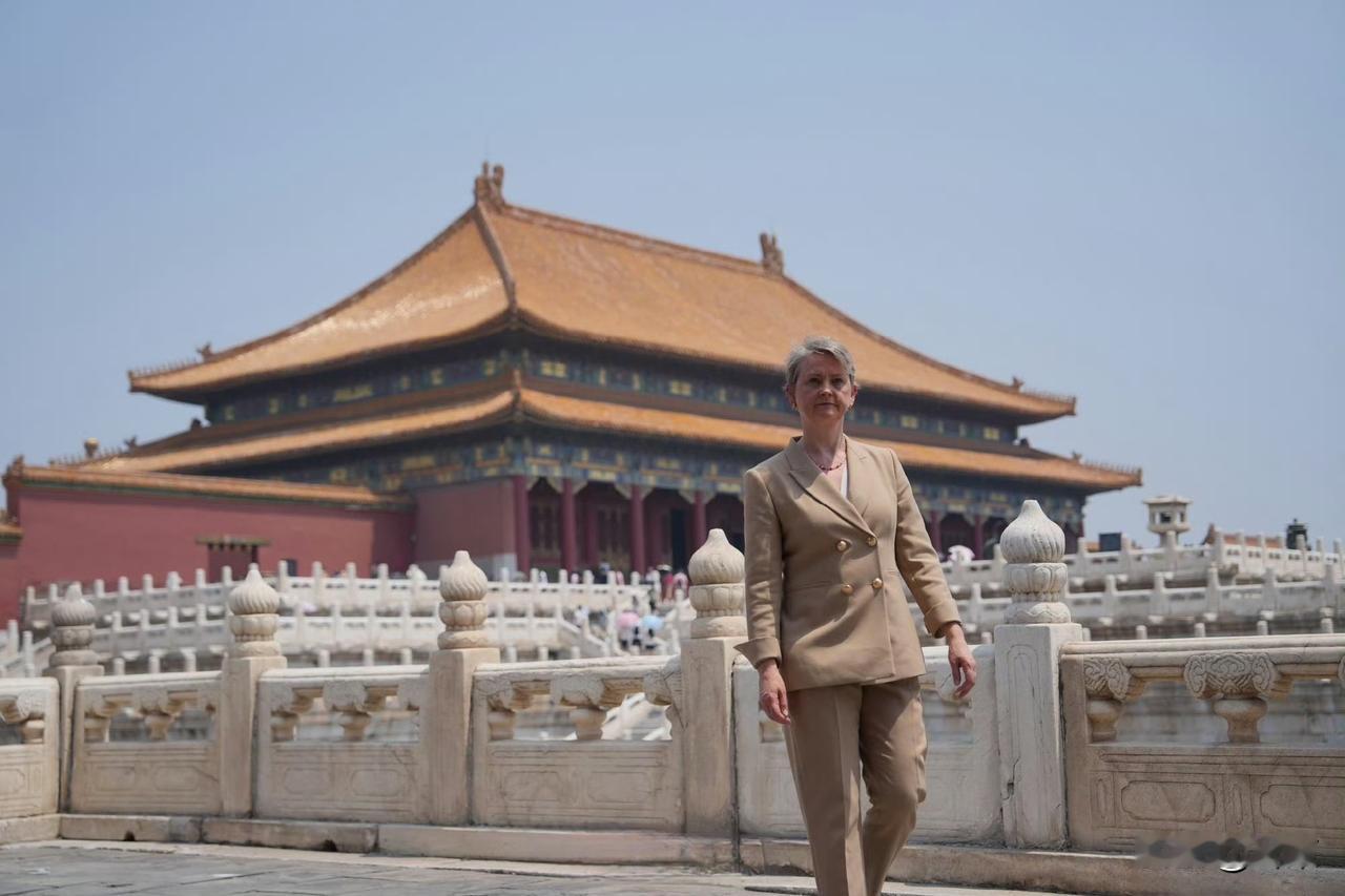 英国外交大臣库珀，北京故宫留影