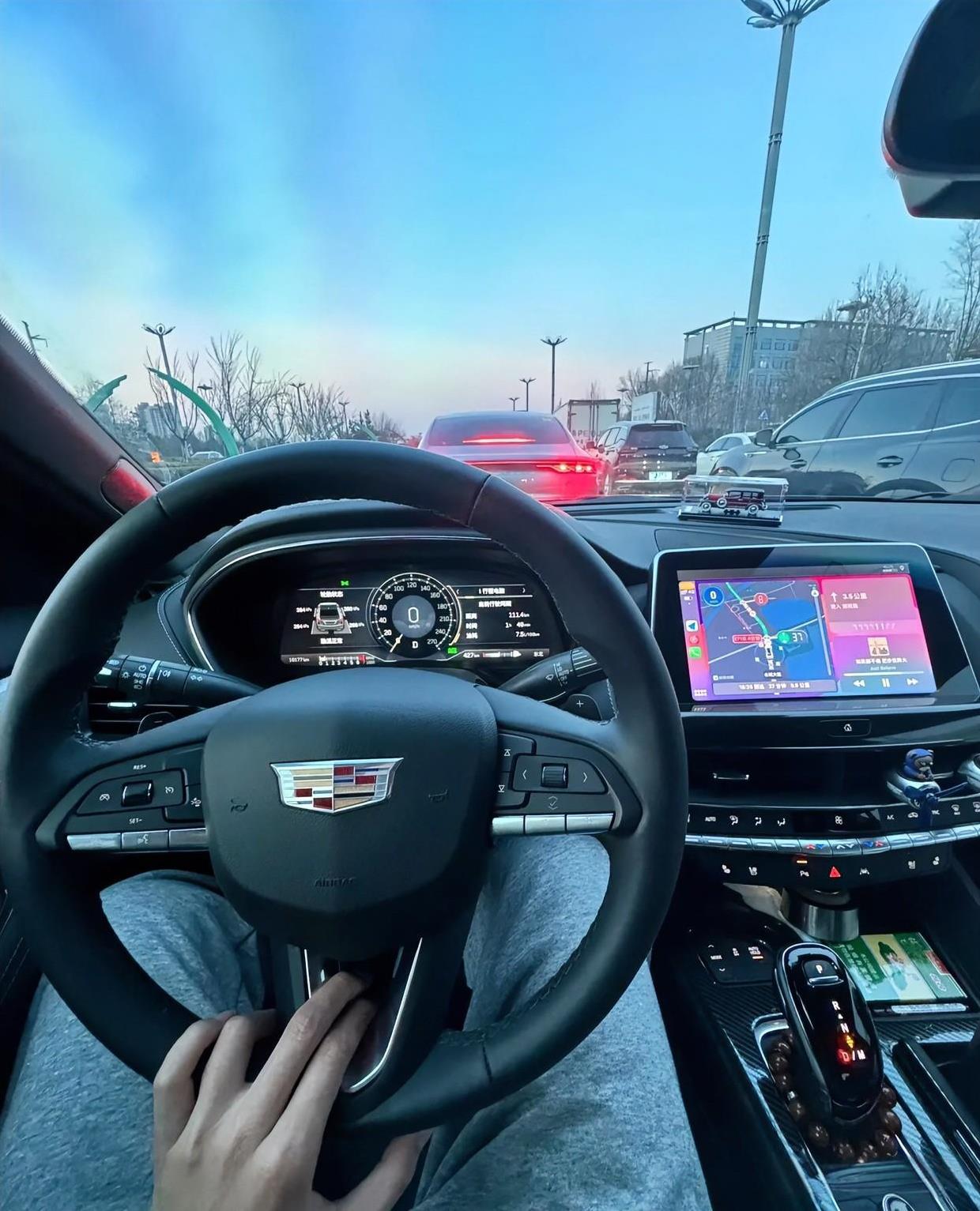 租了辆凯迪拉克的CT5，感受颇深，我终于明白美系车为什么卖不好了？不是美系车没