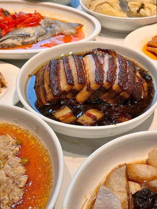 你知道吗？糖尿病竟与肝脏有关？近日，某专家的说法引起网友热论。你的血糖和肝脏还好