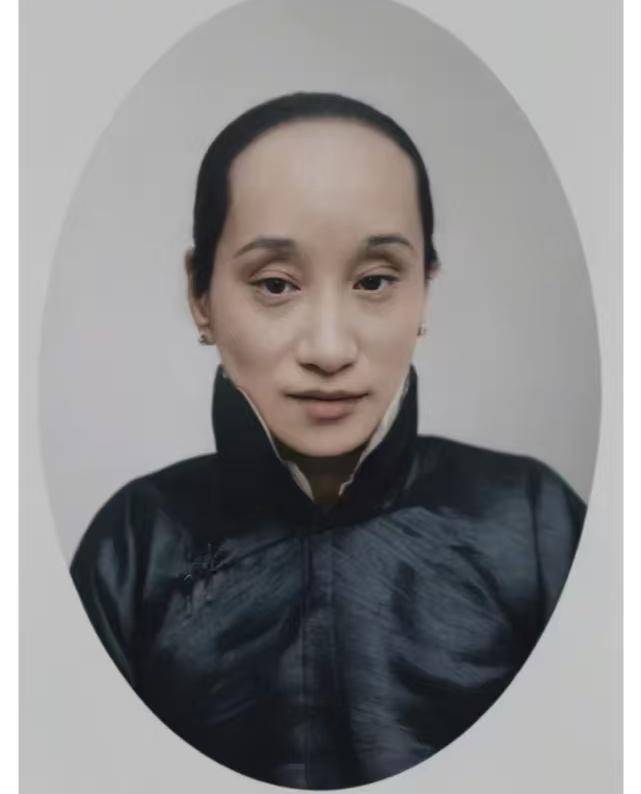 第一次知道,原来鲁迅的工资这么高,也难!在他31岁的时候进入教育部,刚去的时候