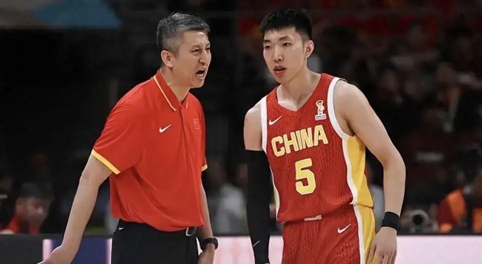 不能忍，中国男篮惨败，应立即淘汰三人，球迷呼吁召回徐杰谁都没有想到，第二场热