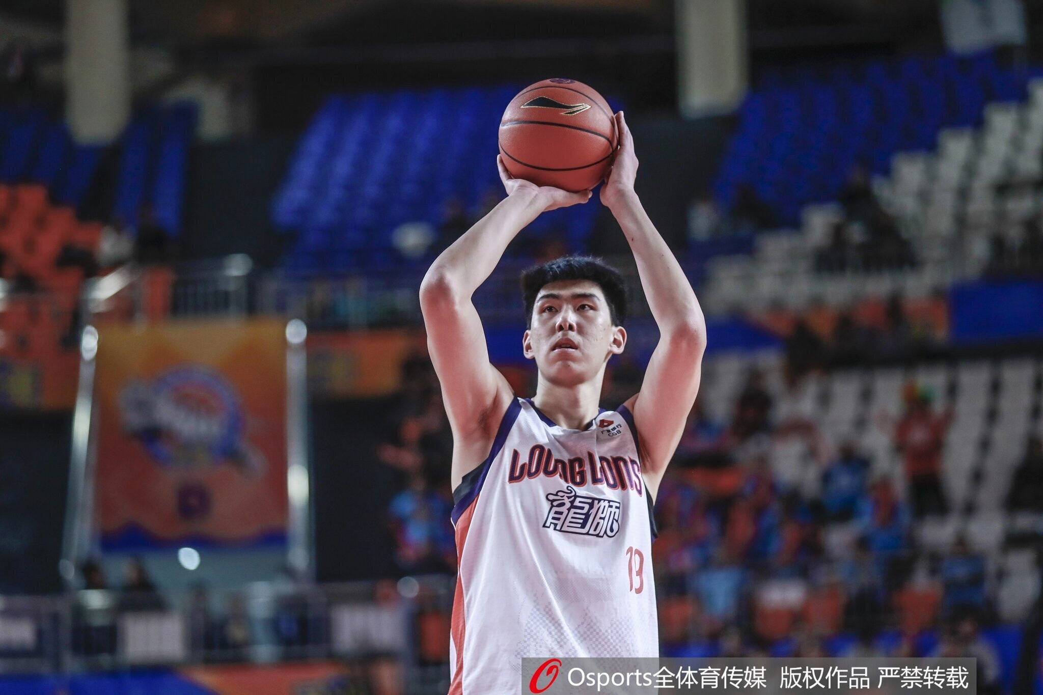 徐昕无缘全明星首发! 媒体人: 本季球权大大提升 挑大梁进步明显