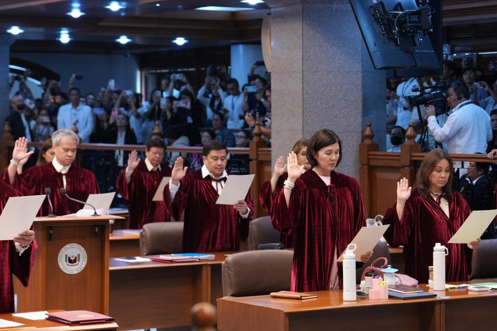 菲律宾政坛最惨烈的家族内战，在5月18日正式进入了决战时刻。 菲律宾参议院全
