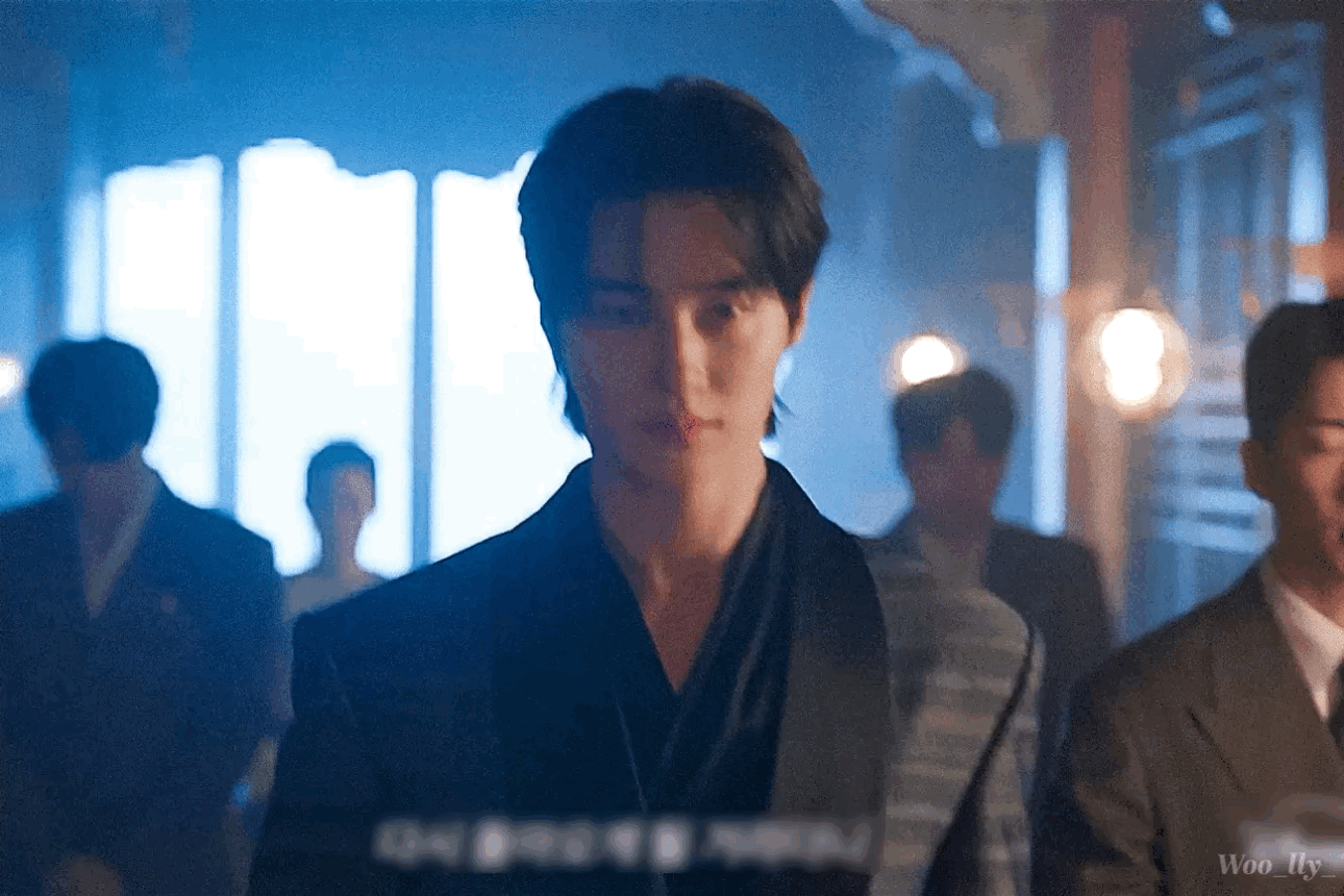 李安大君一个人的时候和被熙珠拉走时的表情差别ㅠㅠ21世纪大君夫人