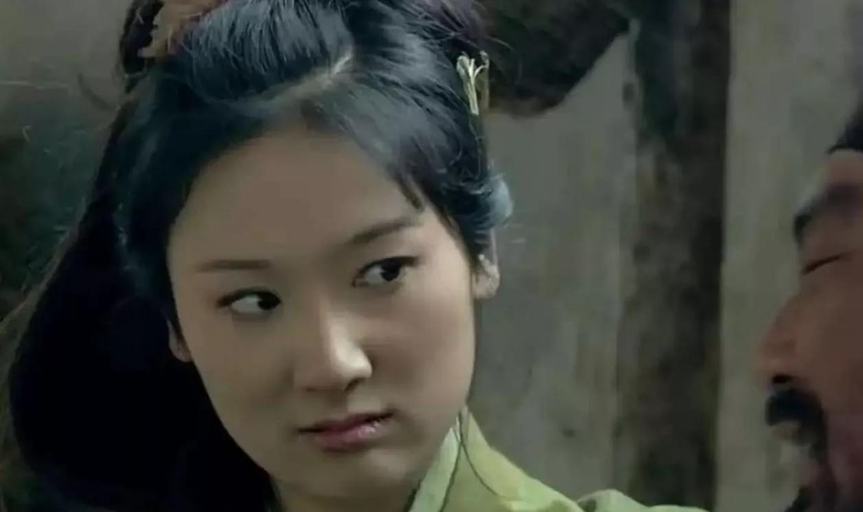 陈平为泄多年来的怨气，下令将吕氏族人无论老少通通诛杀，吕后的妹妹吕媭被陈平用棍棒