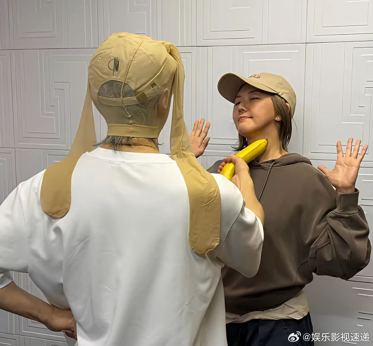 看到孙燕姿和周星驰互动，突然想起《功夫》筹拍时，星爷心中的女主是孙燕姿，甚至给了